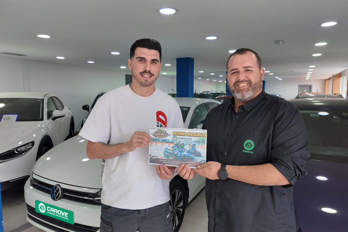 Octavio, ganador del sorteo del Día del Padre en el concesionario de Carove