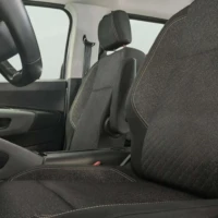 Vehículo de ocasión Peugeot Rifter detalle interior