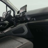 Vehículo de ocasión Peugeot Rifter detalle interior