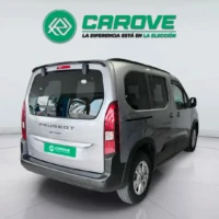 Vehículo de ocasión Peugeot Rifter vista trasera lateral