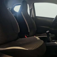 Vehículo de ocasión Toyota Aygo vista interior