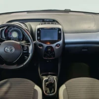Vehículo de ocasión Toyota Aygo vista interior